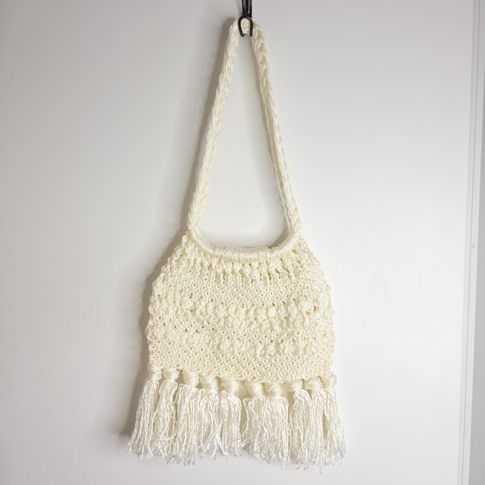 Vintage Style Boho Macrame Fringe Shoulder Bag Off-White Tassel Detail
